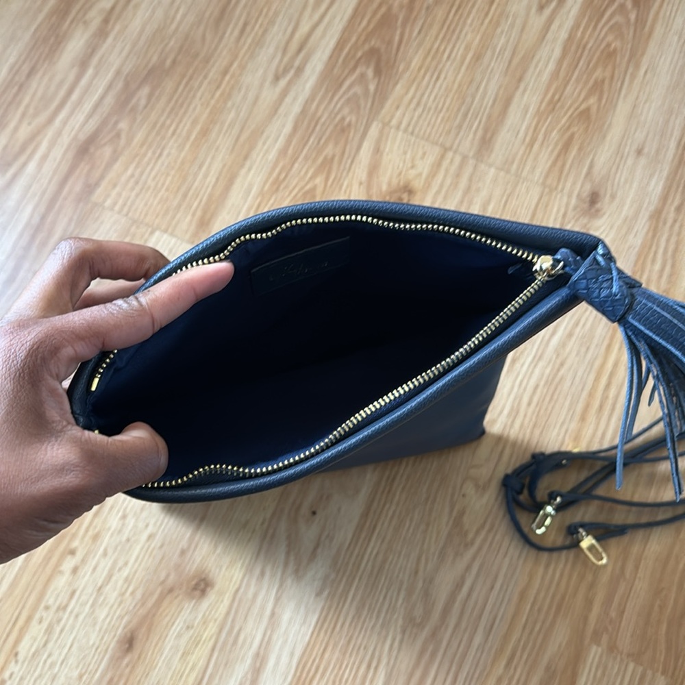 GiGi New York navy blue Fold-Over Clutch with Tassel crossbody leather - Picture 6 of 10